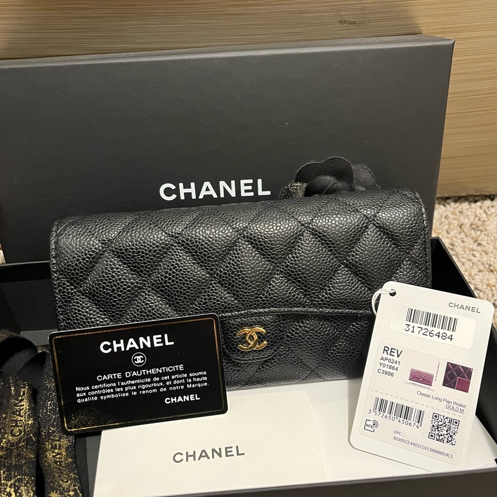 ❌SOLD❌ Chanel Classic Black Quilted Wallet